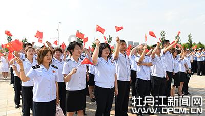 男生喜欢一个女生的表现